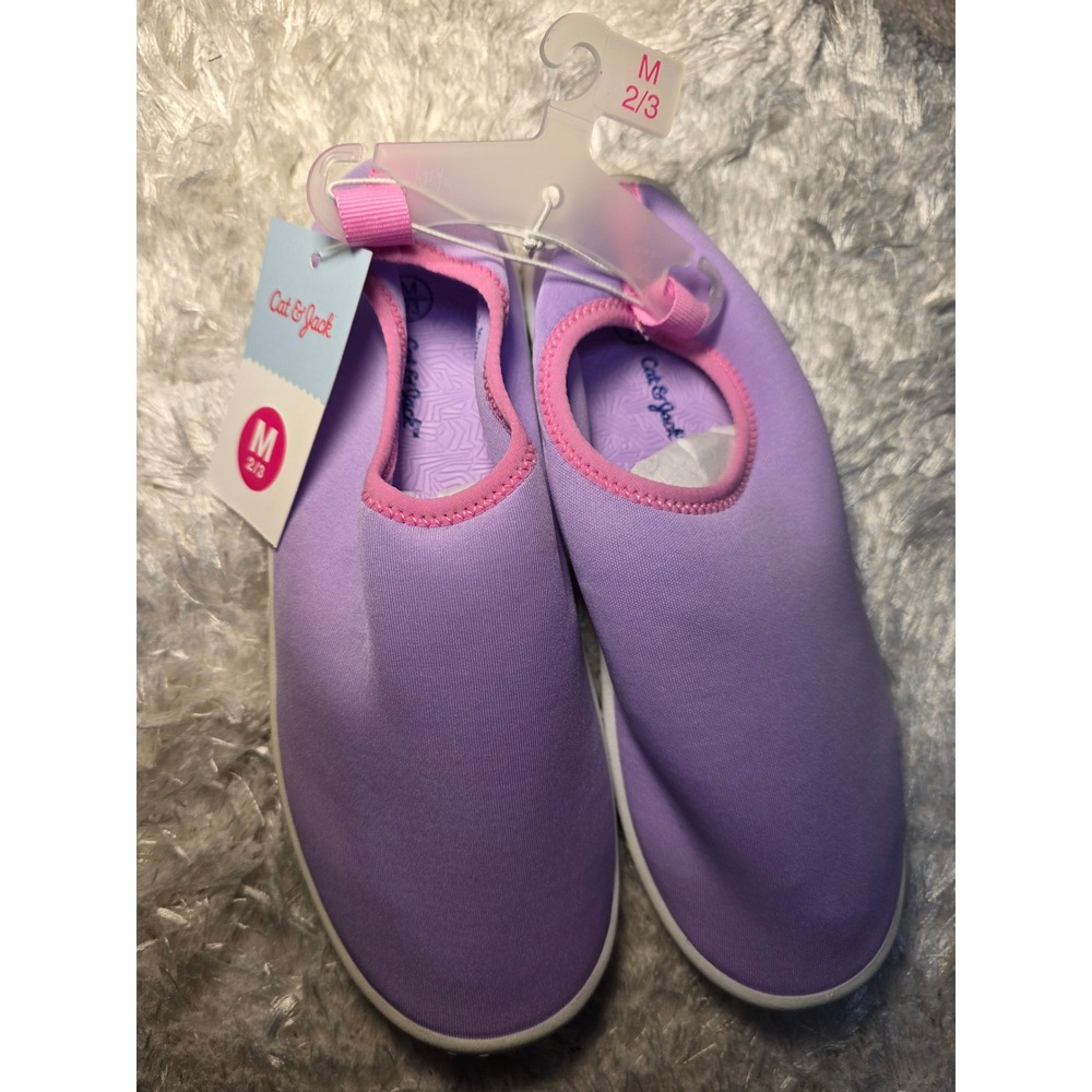 Cat & Jack Girls Purple Water Shoes Slip On Aqua Socks Size M 2/3 NWT‎